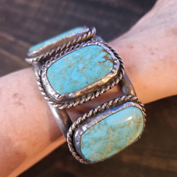 Huge Navajo Turquoise Sterling Silver Cuff Bracelet - Picture 3 of 10